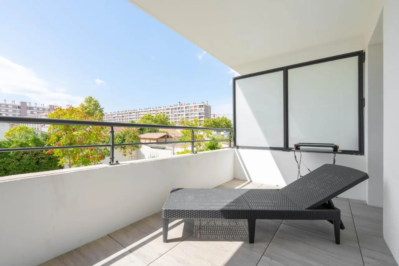 Apartment T2 Entre La Plage Et Le Velodrome-Terrasse / Parking Marseille